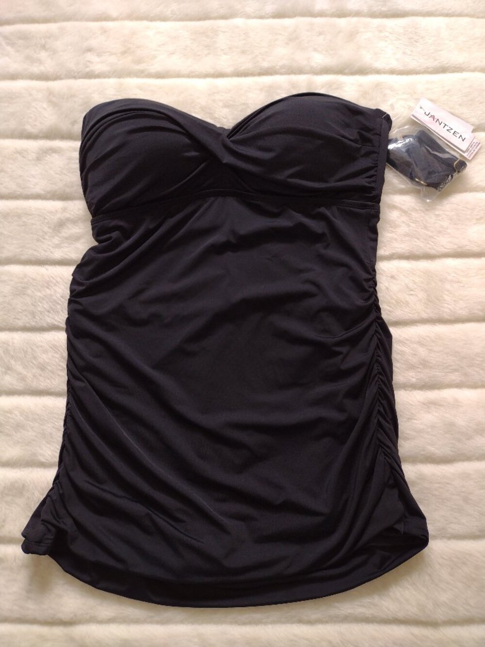 Jantzen Women's One Piece Swimsuit Size 14 Black